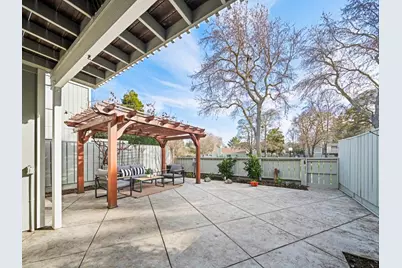 7518 Rosedale Ct, Pleasanton, CA 94588 - Photo 23