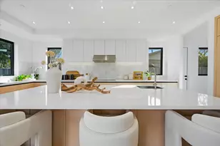 1340 Norman Dr, Sunnyvale, CA 94087 - Photo 27