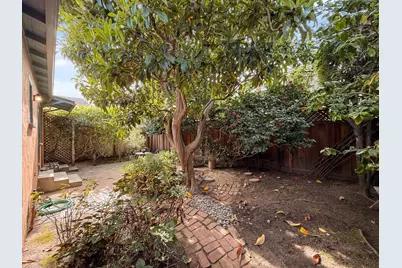 625 Gilroy Dr, Capitola, CA 95010 - Photo 33