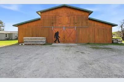 13805 Colony Ave, San Martin, CA 95046 - Photo 37