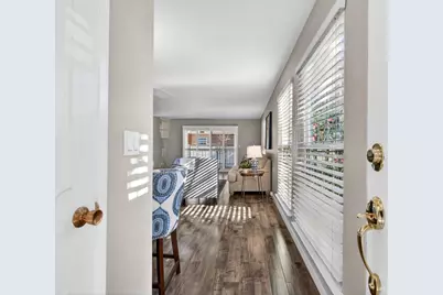 1910 Mount Vernon Ct 10, Mountain View, CA 94040 - Photo 5