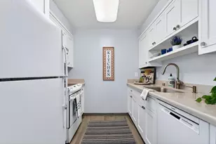 1910 Mount Vernon Ct 10, Mountain View, CA 94040 - Photo 15