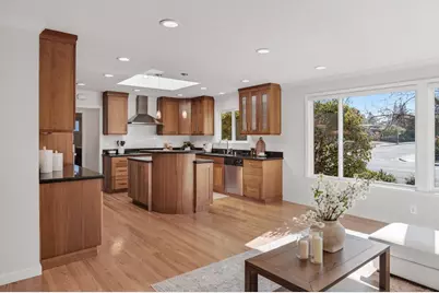 1010 Gest Dr, Mountain View, CA 94040 - Photo 9