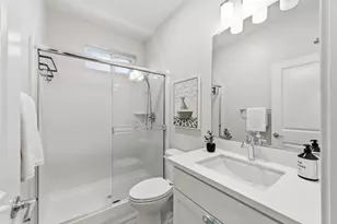 1938 Galileo Ln, San Jose, CA 95133 - Photo 27