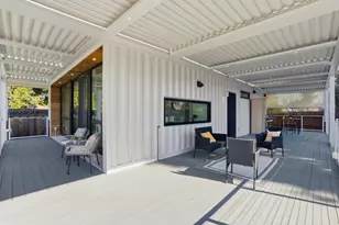 2260 Clarke Ave, East Palo Alto, CA 94303 - Photo 7