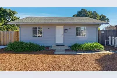 2260 Clarke Ave, East Palo Alto, CA 94303 - Photo 35