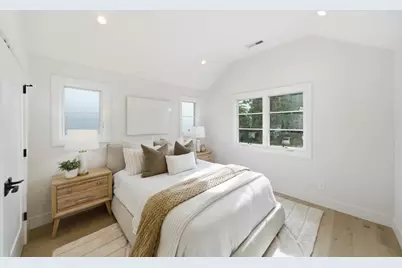 909 Waverley St, Palo Alto, CA 94301 - Photo 31