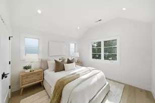 909 Waverley St, Palo Alto, CA 94301 - Photo 31