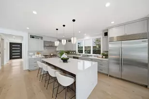 909 Waverley St, Palo Alto, CA 94301 - Photo 11