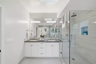 909 Waverley St, Palo Alto, CA 94301 - Photo 29