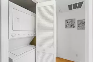 2105 Lindsey Ct, San Jose, CA 95125 - Photo 11