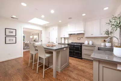 365 Parrott Dr, San Mateo, CA 94402 - Photo 3