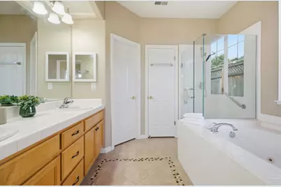 1655 Valley Oaks Dr, Gilroy, CA 95020 - Photo 29