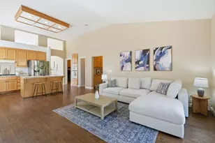 1655 Valley Oaks Dr, Gilroy, CA 95020 - Photo 15