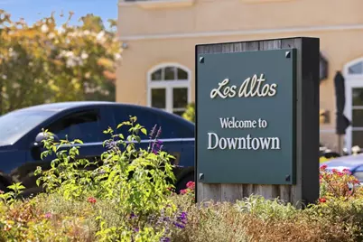 652 Rosewood Ct, Los Altos, CA 94024 - Photo 43