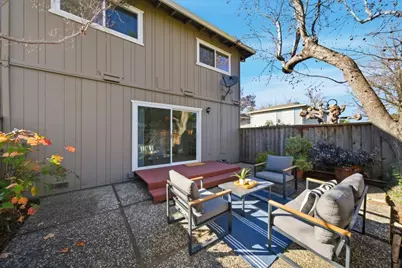 455 Lotus Ln, Mountain View, CA 94043 - Photo 17