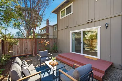 455 Lotus Ln, Mountain View, CA 94043 - Photo 19