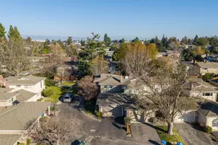 455 Lotus Ln, Mountain View, CA 94043 - Photo 37