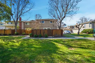 455 Lotus Ln, Mountain View, CA 94043 - Photo 33