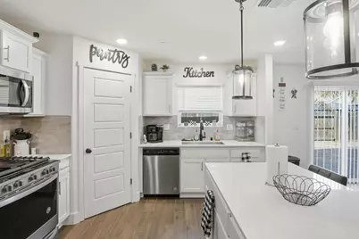 1656 Thistle Ln, Los Banos, CA 93635 - Photo 9