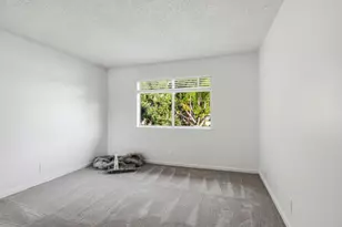 2323 Samaritan Dr 4, San Jose, CA 95124 - Photo 17