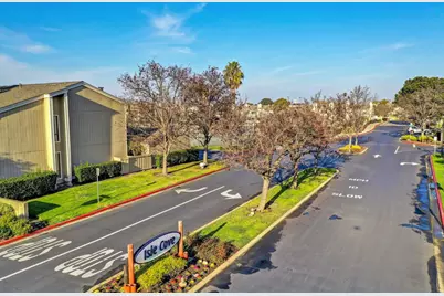 857 Canis Ln, Foster City, CA 94404 - Photo 37