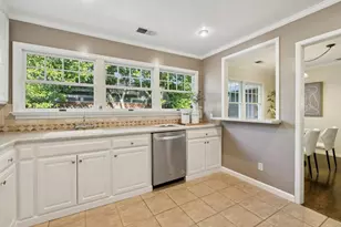 308 Hedge Rd, Menlo Park, CA 94025 - Photo 13