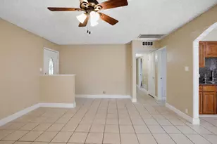 154 N Santa Rosa St, Los Banos, CA 93635 - Photo 3