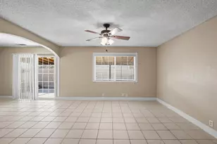 154 N Santa Rosa St, Los Banos, CA 93635 - Photo 5