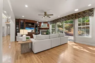 1925 Mantelli Dr, Gilroy, CA 95020 - Photo 3