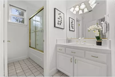 1925 Mantelli Dr, Gilroy, CA 95020 - Photo 27