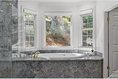 1925 Mantelli Dr, Gilroy, CA 95020 - Photo 19