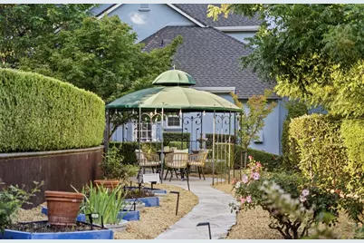 1925 Mantelli Dr, Gilroy, CA 95020 - Photo 35