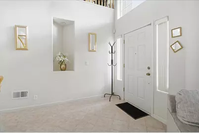34 Whitman Cir, Salinas, CA 93906 - Photo 3