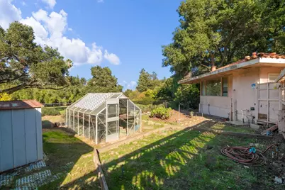 19605 Glen Una Dr, Saratoga, CA 95070 - Photo 15