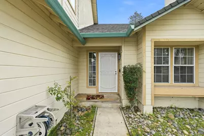 15150 Hollyhock Ct, Lathrop, CA 95330 - Photo 3