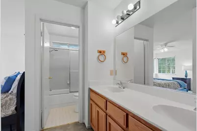 15150 Hollyhock Ct, Lathrop, CA 95330 - Photo 23