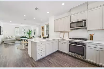 1015 Abruzzo Ln 1, San Jose, CA 95131 - Photo 9