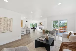 2478 Oakes Dr, Hayward, CA 94542 - Photo 15