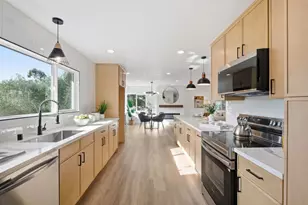 2478 Oakes Dr, Hayward, CA 94542 - Photo 3