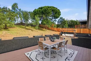 2478 Oakes Dr, Hayward, CA 94542 - Photo 27