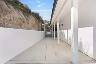 228 Pine Canyon Rd, Salinas, CA 93908 - Photo 5