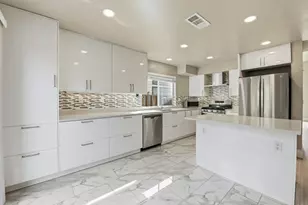 29026 Hillview St, Hayward, CA 94544 - Photo 11