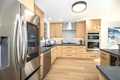 24 Tomaso Ct, San Francisco, CA 94134 - Photo 13