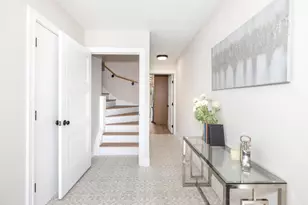 24 Tomaso Ct, San Francisco, CA 94134 - Photo 3