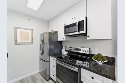 25 McAker Ct 103, San Mateo, CA 94403 - Photo 11