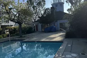 446 Barnegat Ln, Redwood City, CA 94065 - Photo 17