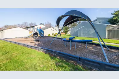 2005 Quadros Ln, San Jose, CA 95131 - Photo 25