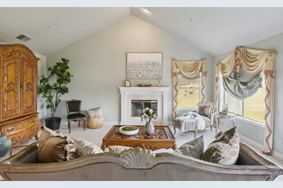 17864 Holiday Dr, Morgan Hill, CA 95037 - Photo 23