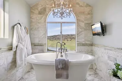 17864 Holiday Dr, Morgan Hill, CA 95037 - Photo 31